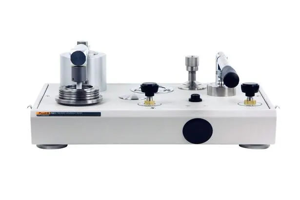 Fluke Calibration P3000 Pneumatic